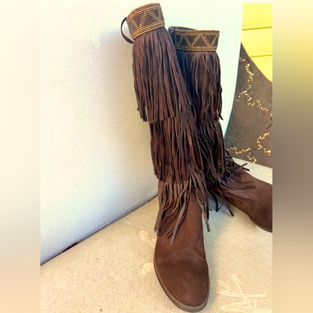 Boho Fringe Boots - Donald J. Pliner Denise boots 8.5